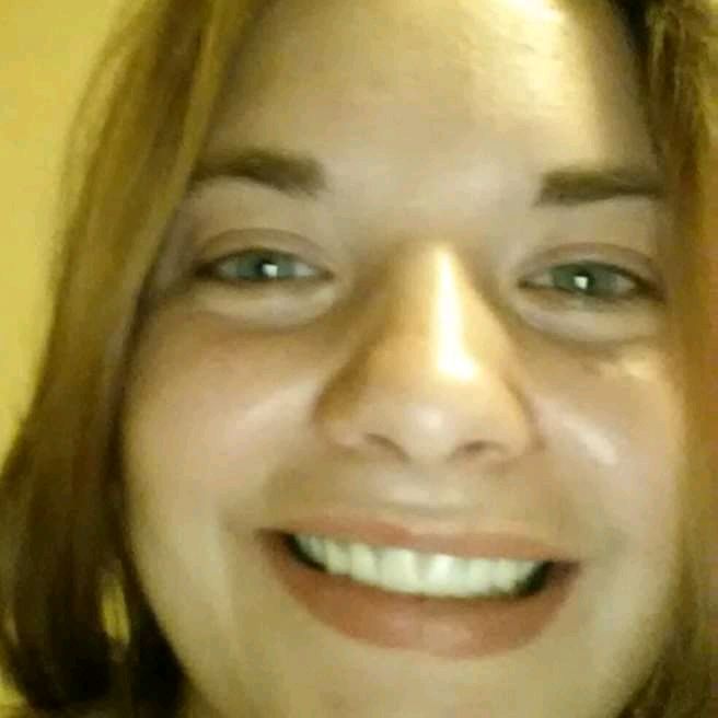 Profile Picture of Ellapanda29 (@amberzorn30) on Tiktok