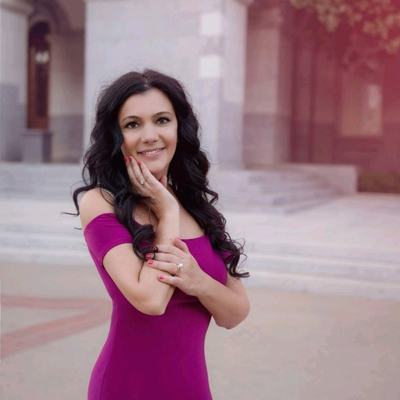 Profile Picture of Lidia Mikityuk (@lidik2017) on Poshmark