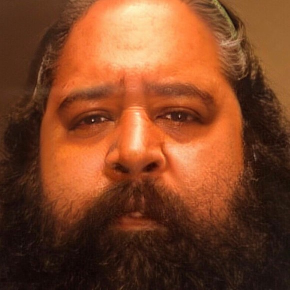 Toby Rayon - Poshmark Profile Picture of Toby Rayon (@tobyrayon) on Poshmark