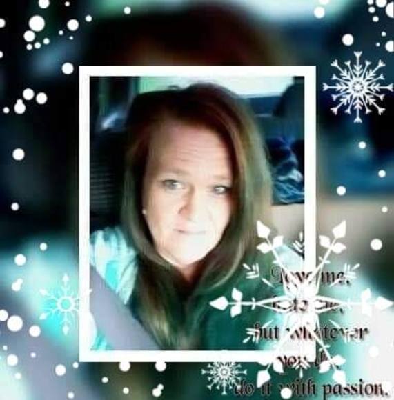 Profile Picture of Kristy Fleeman (@fleemankristy) on Poshmark