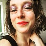 Profile Picture of Jennifer Sellers (@hyggehoney) on Instagram