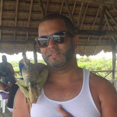 Profile Picture of Juan R Disla (@bombomdlasalsa) on Twitter