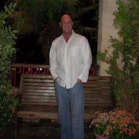 Profile Picture of Brad A pugh (@shapingu) on Poshmark