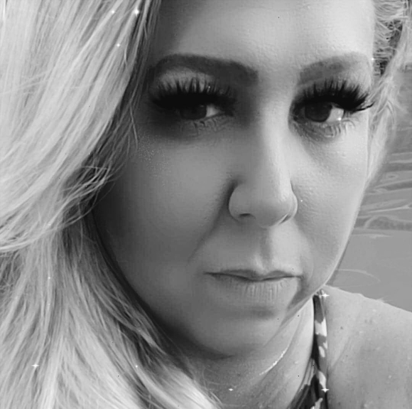 Profile Picture of Casey Ream (@case79) on Poshmark