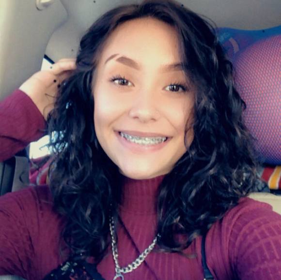 Profile Picture of Alison Mcfeeley (@amcfeeley50) on Poshmark
