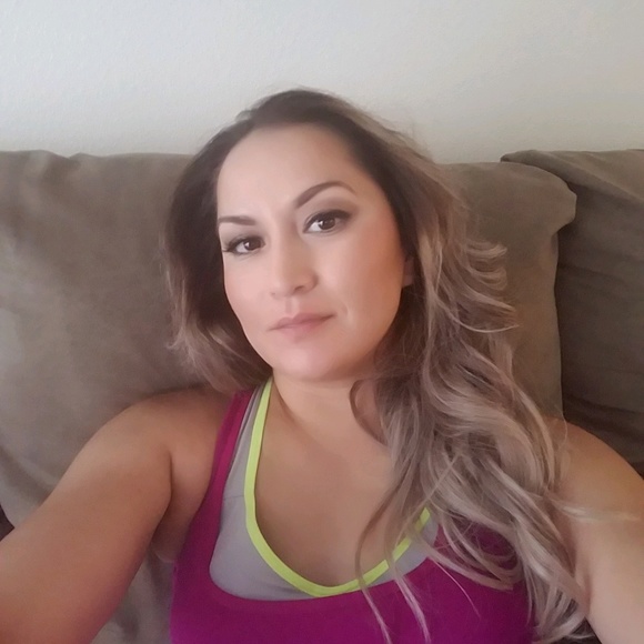 Profile Picture of Rocio Aviles (@raviles17) on Poshmark