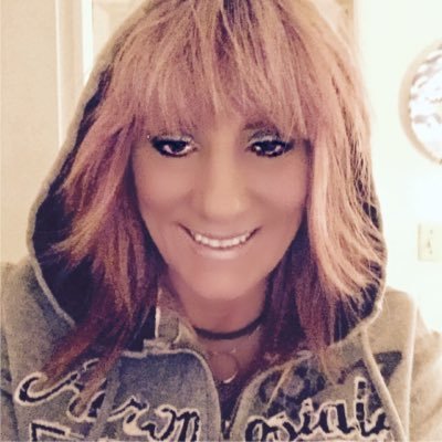 Profile Picture of Marcella Rappette (@skibunny2017) on Twitter