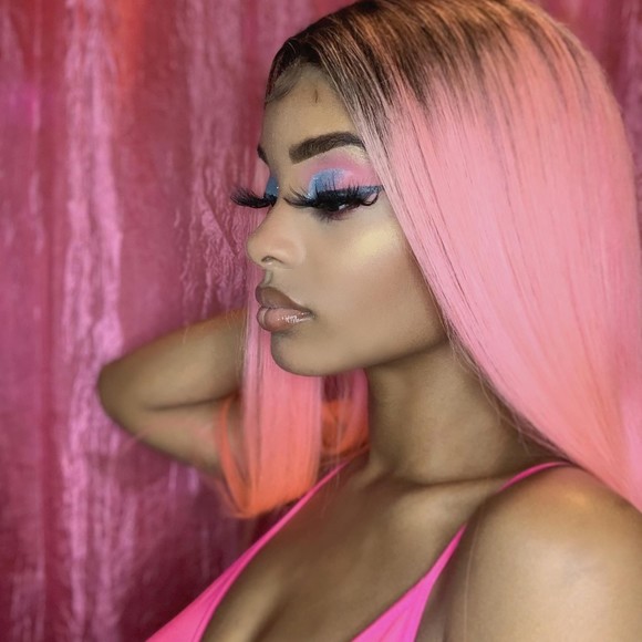 Profile Picture of Ashley Fenerson (@ashley_f23) on Poshmark