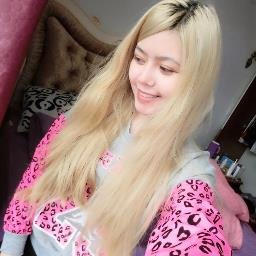Profile Picture of Kelli B. McCue (@kelli_kalistar) on Twitter