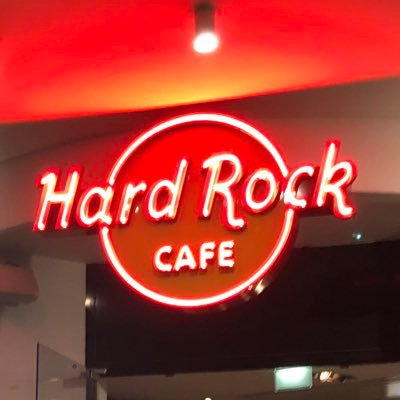 Profile Picture of Sandman (@David55839731) on Twitter