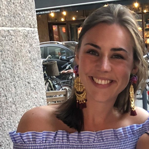 Profile Picture of Katie Hutchins (@khutchins6589) on Poshmark