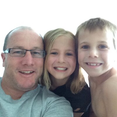 Profile Picture of Andrew Lack (@@avemlack) on Twitter