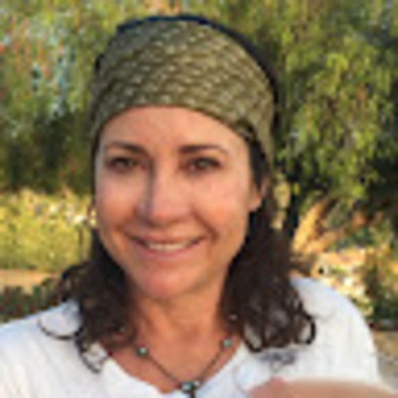 Profile Picture of Josette Gibbel (@gibbelfam) on Poshmark