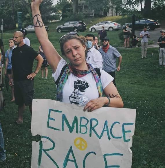 Sara Sellman - Poshmark Profile Picture of Sara Sellman (@sarasellman) on Poshmark