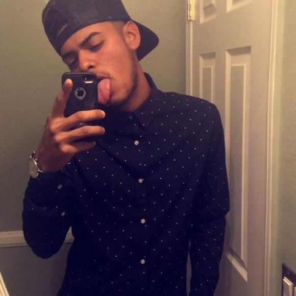 Profile Picture of Andres Chavez (@andresjr) on Poshmark