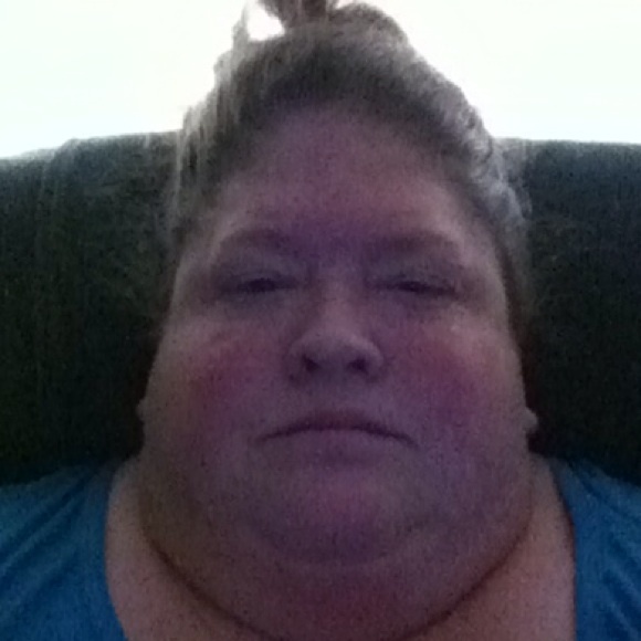 Profile Picture of Dana Cooper (@dycooper1971) on Poshmark