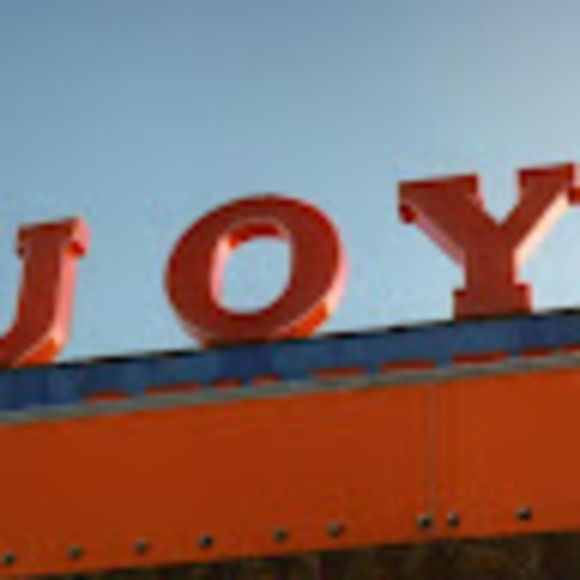 Profile Picture of Joy Oddy (@joyoddy) on Poshmark