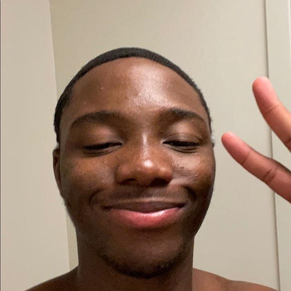 Profile Picture of Abubakari Azumah (@sadiqazumah) on Poshmark