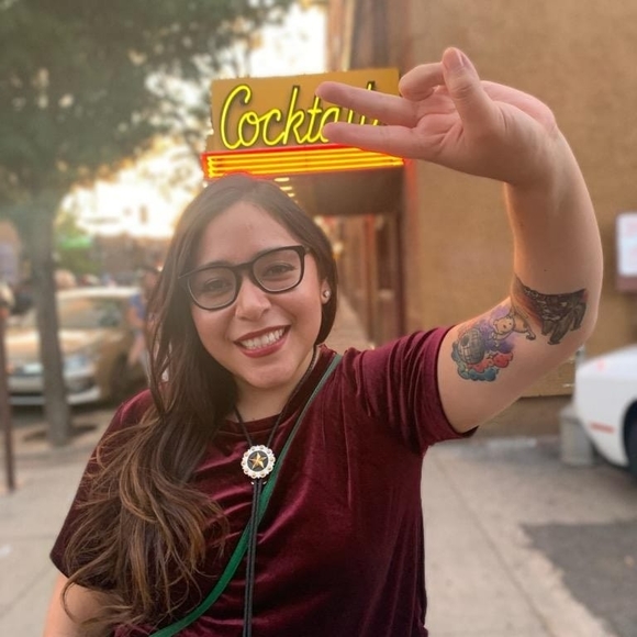 Adilene Ibarra - Poshmark Profile Picture of Adilene Ibarra (@adilene_92) on Poshmark