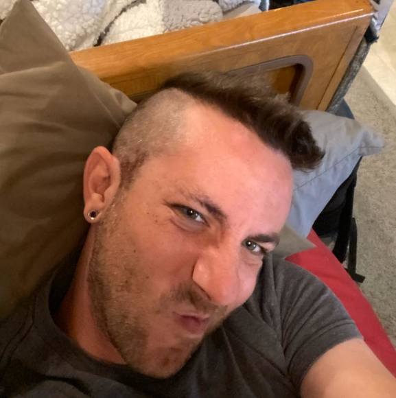 Profile Picture of Evan Sickora (@notquitepro18) on Poshmark