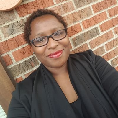 Profile Picture of Christina Grove (@cjgrove14) on Twitter