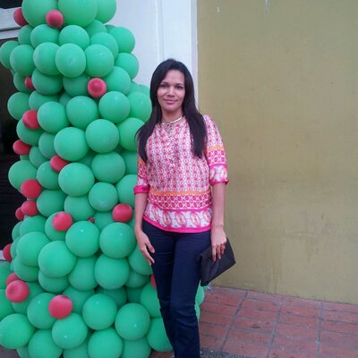 Profile Photo of Esmeralda Medina P. (@slouly) on Twitter