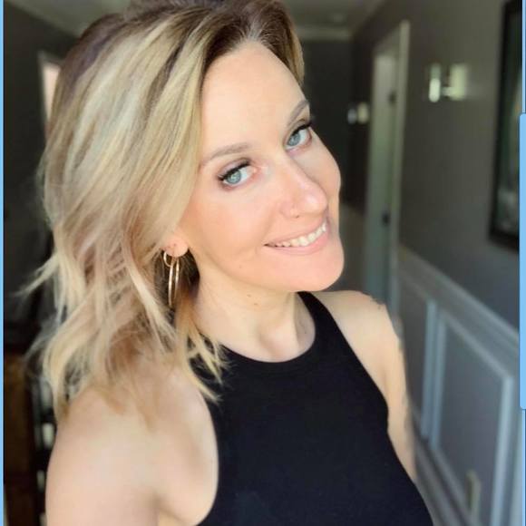 Profile Picture of Kim Schaap (@kim_schaap) on Poshmark