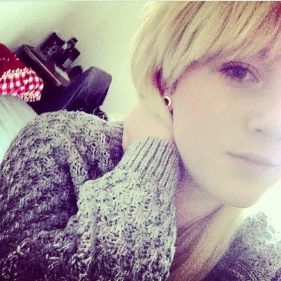 Profile Picture of Julia Engler (@juliaenglerblog) on Twitter