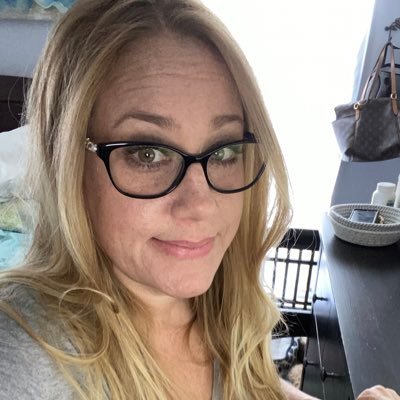 Profile Picture of Lisa Schembri (@lisa92778) on Twitter