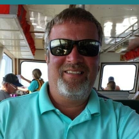 Profile Picture of Scott Lynch (@scottjlynch) on Poshmark