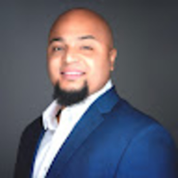 Profile Picture of Carlos Schwabb (@carlitobrega) on Poshmark