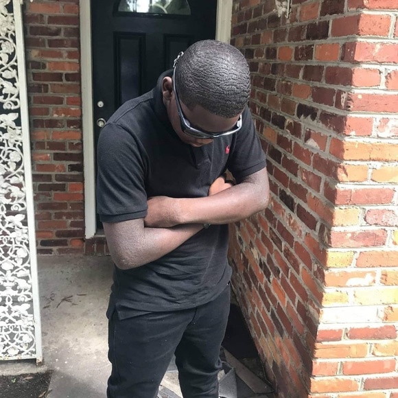 Profile Picture of Javon Wright (@iamjavonwright) on Poshmark