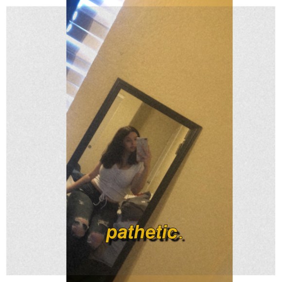 Profile Picture of Jordyn Rae (@jordynrae679) on Poshmark