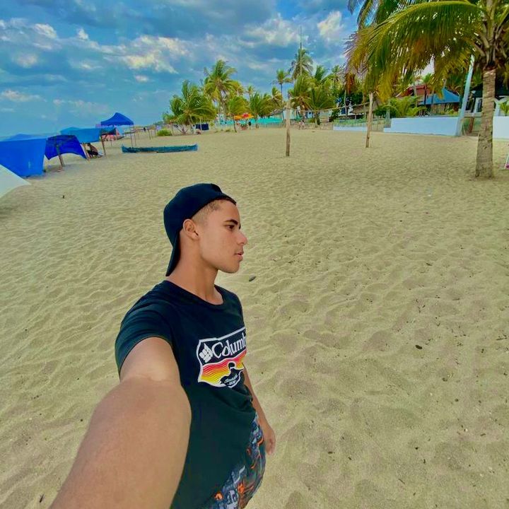 Profile Picture of Arnold. (@.arnoldf) on Tiktok