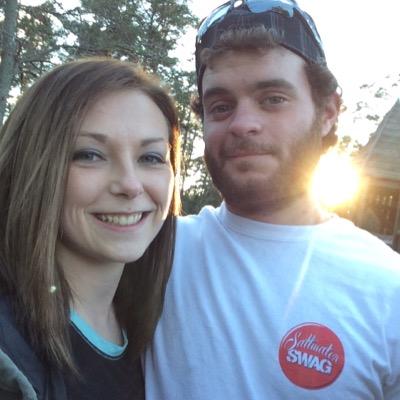 Profile Picture of Amanda Sitton (@nmyru2) on Twitter