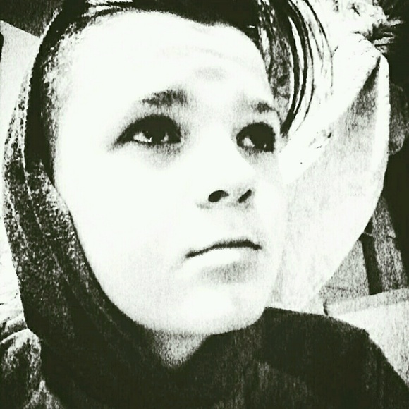 Profile Picture of John Gibbs (@johngibbs980) on Poshmark