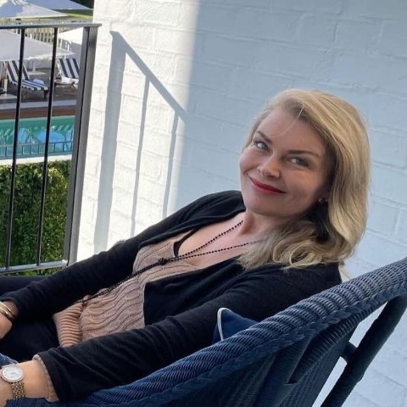 Profile Picture of Kirsten Tydings (@kirstentydings) on Poshmark