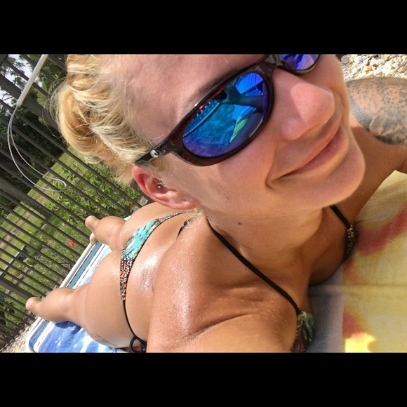 Profile Picture of Chelsea Dimes (@chelseadimes) on Poshmark