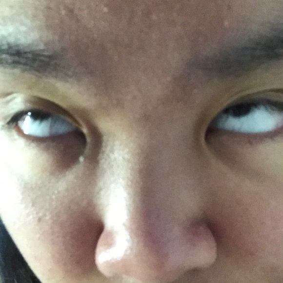 Profile Picture of Tracy Hoon (@tracehhh) on Poshmark