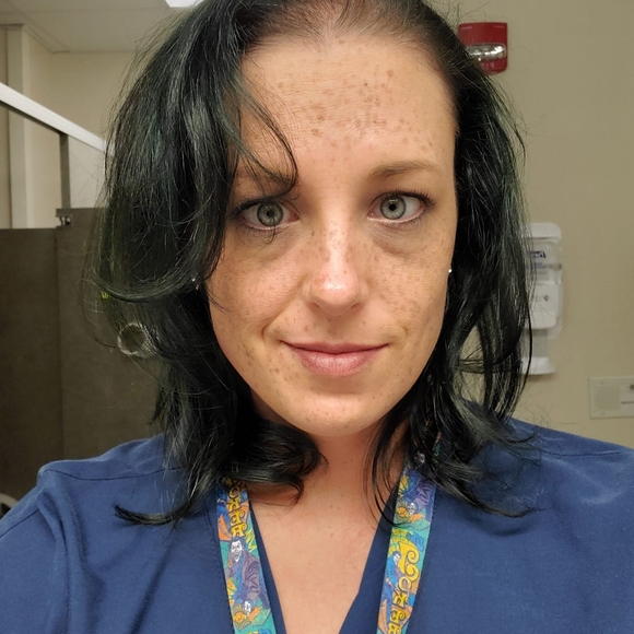 Profile Picture of Teri Cottingham-adamson (@cajunqueen213) on Poshmark