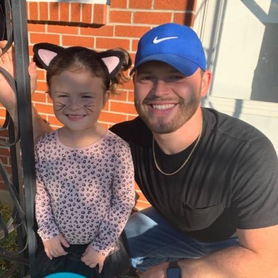 Profile Picture of Michael Beard (@AllMikedUp_) on Twitter