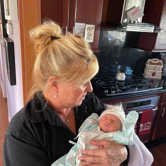 Profile Picture of Gina Mellenthin (@ginanna) on Poshmark