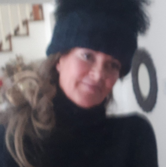 Profile Picture of Nancy Savard (@nancy_savard) on Poshmark