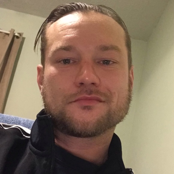 Alex Lafontaine - Poshmark Profile Picture of Alex Lafontaine (@ninjalox) on Poshmark