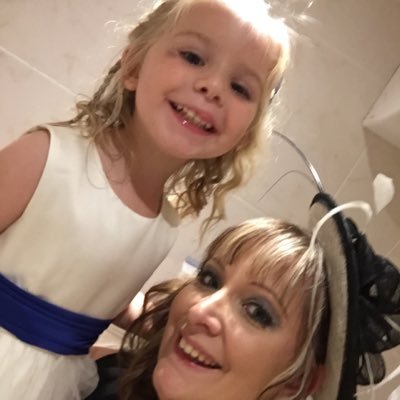 Profile Picture of Laura McLaren (@Laura19_83) on Twitter