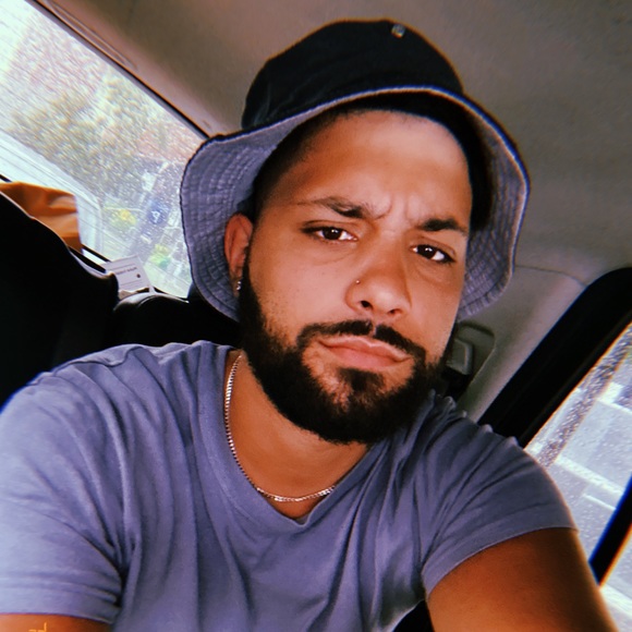 Profile Picture of Chris Ciaffone (@cjciaffone) on Poshmark