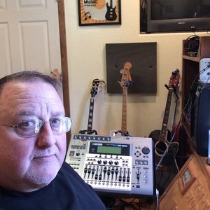 Profile Picture of Terry W Warford (@tntstudio) on Myspace