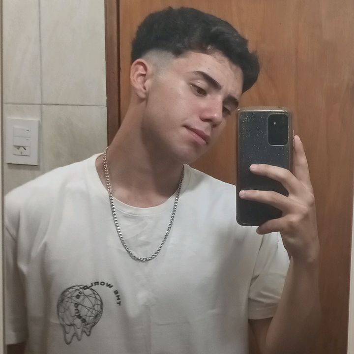 Profile Picture of Agustin Tomas (@agusssoto_) on Tiktok