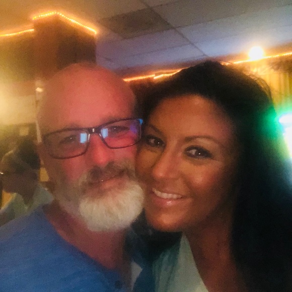 Profile Picture of Megan Stepp (@mrstepp) on Poshmark