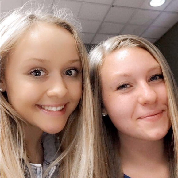 Profile Picture of Jasmine Hemmer (@jazzyeve102) on Poshmark